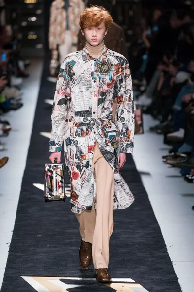 Look 23